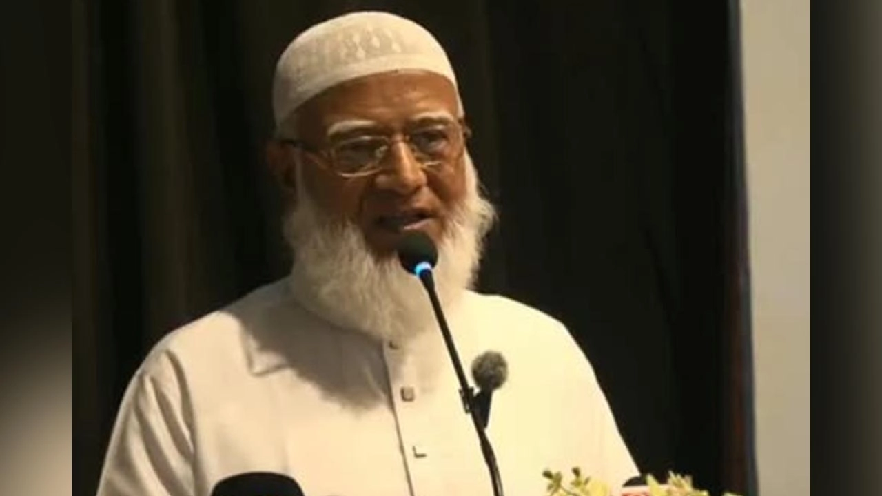 বক্তব্য দিচ্ছেন জামায়াতে ইসলামীর আমির ডা. শফিকুর রহমান।