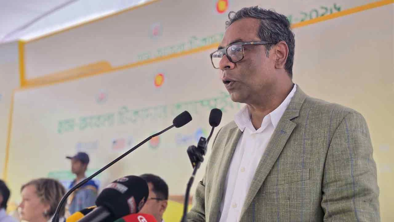 স্বাস্থ্য প্রতিমন্ত্রী অধ্যাপক ড. এম এ মুহিত