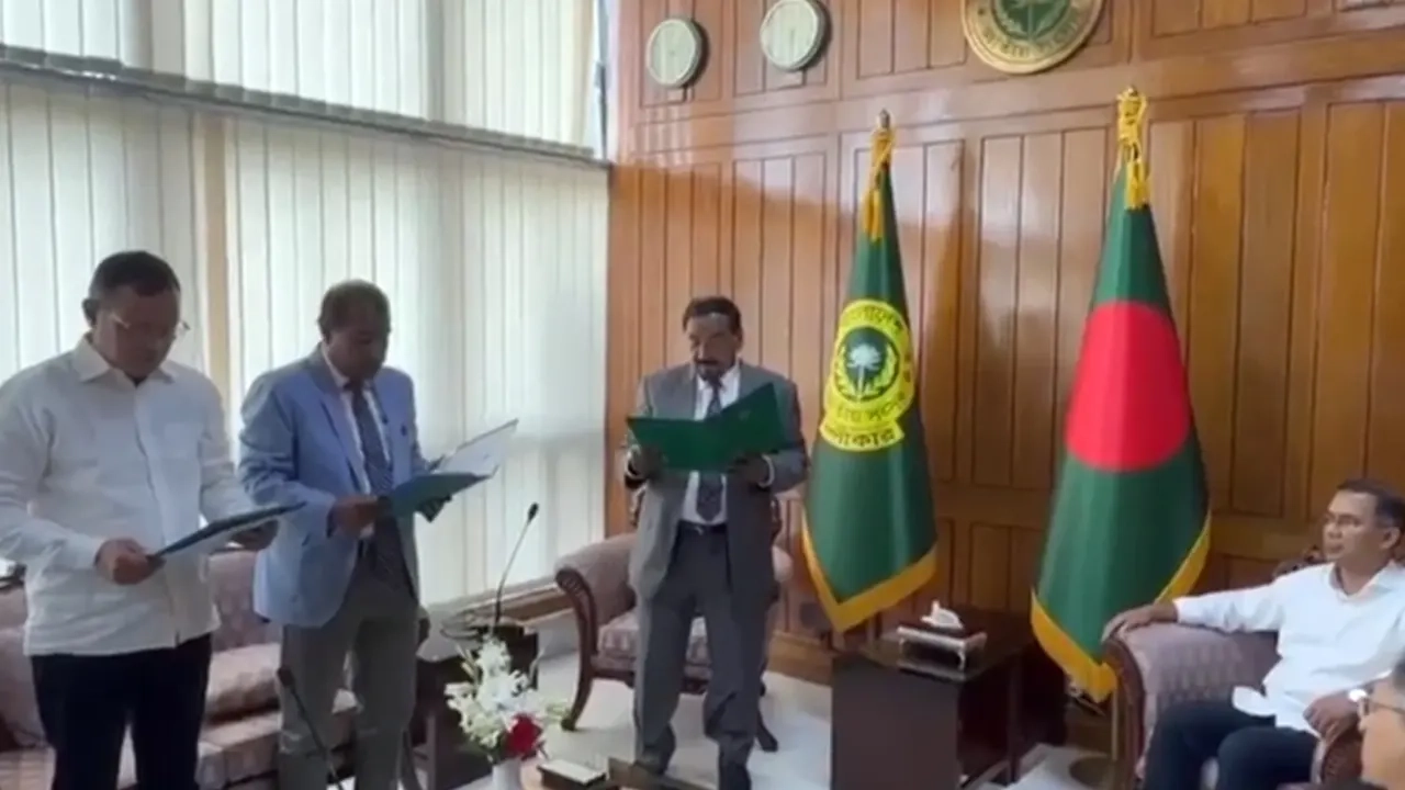 শপথ নিলেন নবনির্বাচিত দুই সংসদ সদস্য ।। ছবি: সংগৃহীত