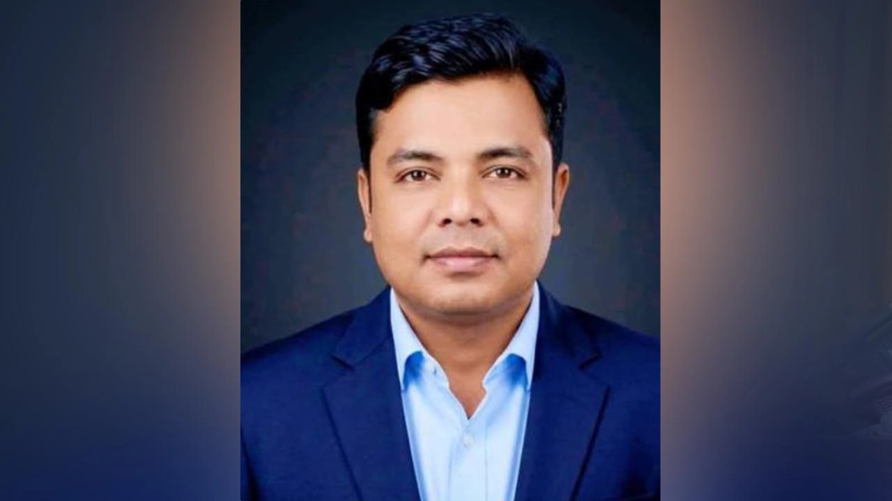 তথ্য প্রতিমন্ত্রীর বিশেষ সহকারী হলেন সাদ্দাম হোসেন