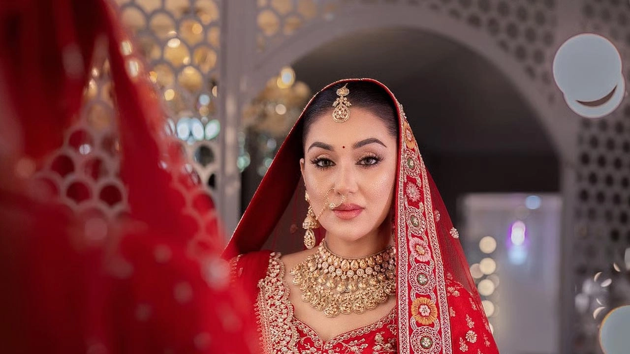 অপু বিশ্বাস।