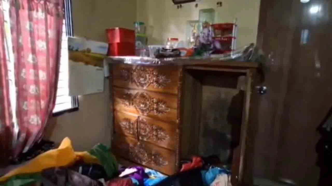 রূপগঞ্জে ব্যবসায়ীর বাড়িতে দুর্ধর্ষ ডাকাতি