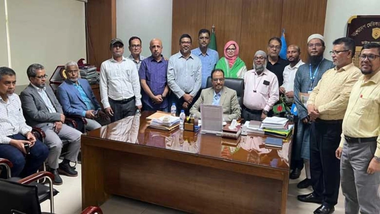 মুভমেন্ট ফর জাস্টিসের স্বারকলিপি প্রদান