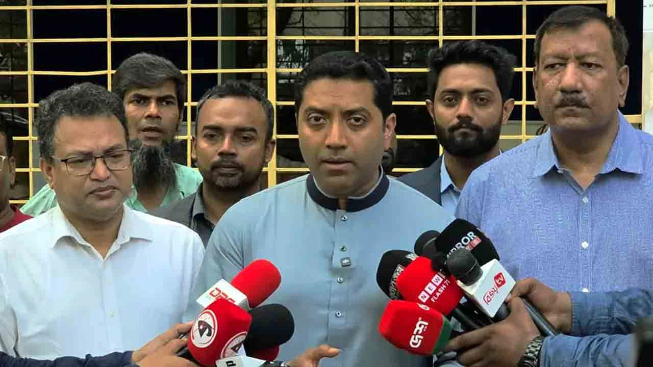 প্রাথমিক ও গণশিক্ষা মন্ত্রণালয়ের প্রতিমন্ত্রী ববি হাজ্জাজ