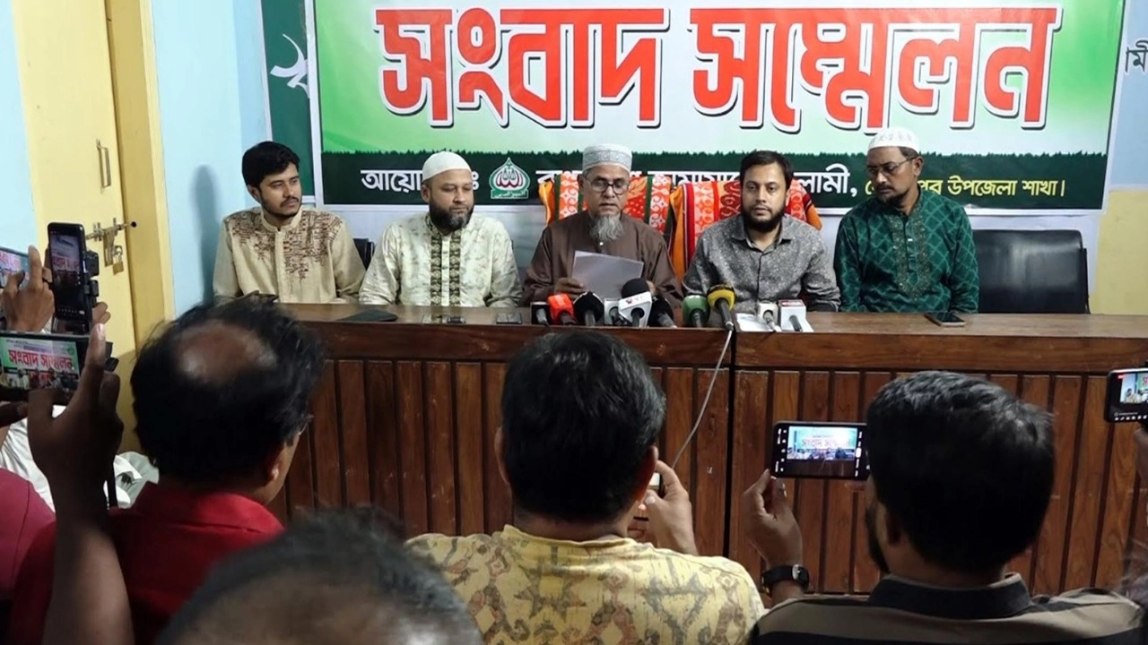 কুষ্টিয়ায় পীর হত্যার প্রধান আসামি সাবেক শিবির নেতা, জামায়াতের প্রতিবাদ 