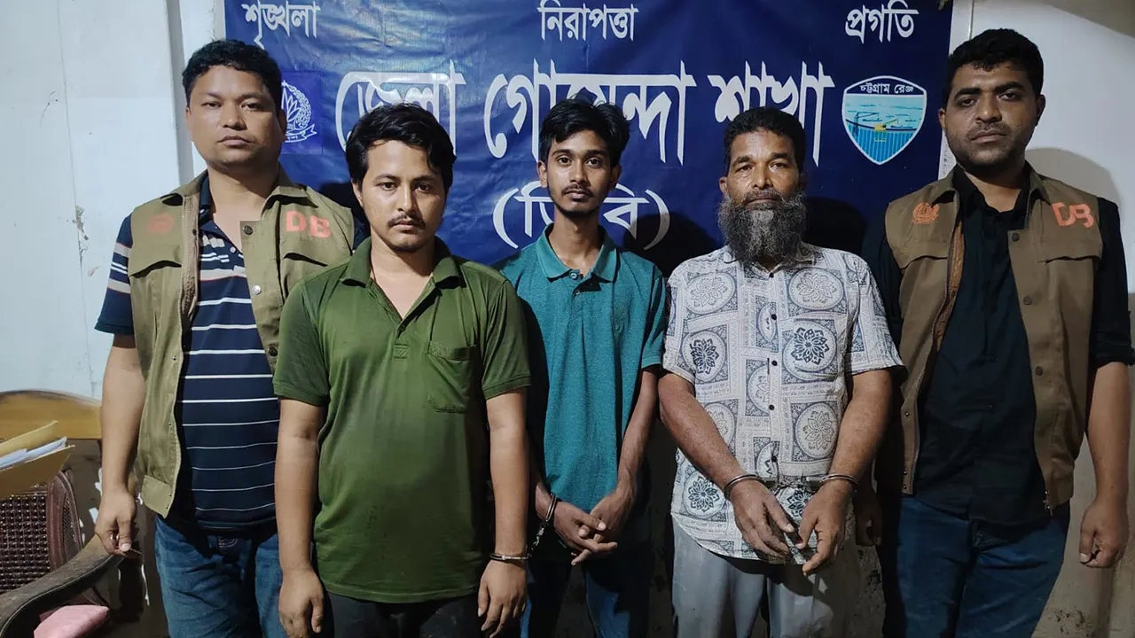 নোয়াখালীতে ১২’শ লিটার পেট্রোলসহ গ্রেপ্তার ৩ যুবক