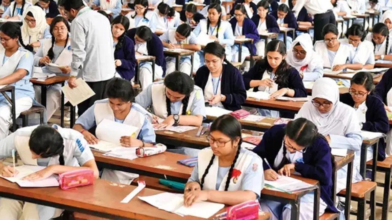 এসএসসিতে বহিষ্কার বা পরীক্ষা বাতিল হতে পারে যেসব কারণে