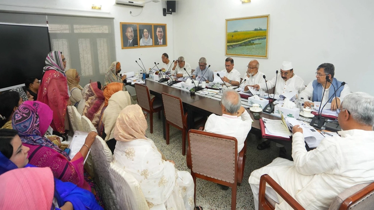 বিএনপি চেয়ারম্যানের কার্যালয়ে পাঁচ বিভাগের মনোনয়ন প্রত্যাশীদের সাক্ষাৎকার শুরু