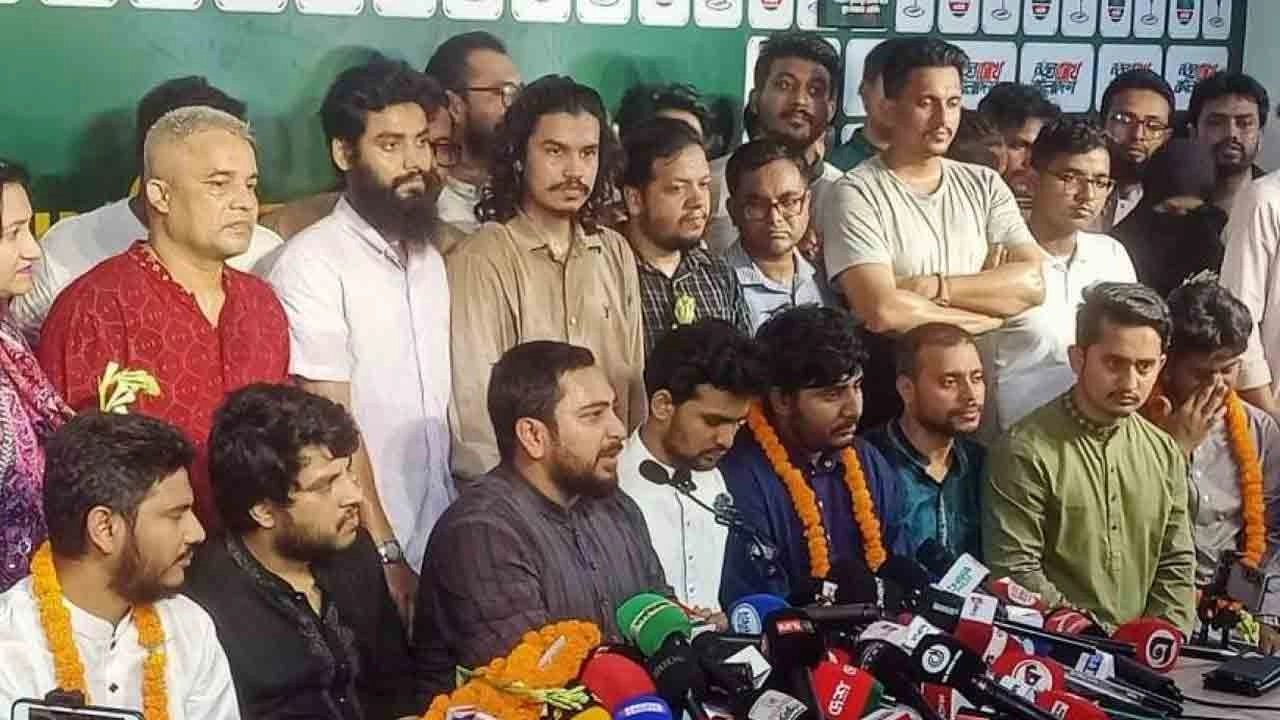 জুনায়েদ-রাফে-ইরা-হাসিবদের বরণ করল এনসিপি