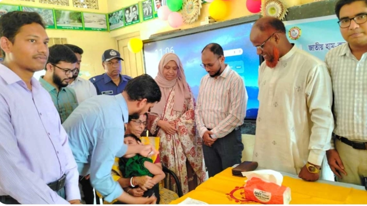 বাঁশখালীতে ৭০ হাজার শিশুকে হাম-রুবেলা টিকা দেওয়ার লক্ষ্যমাত্রা