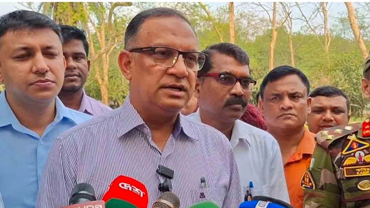 বন্ধ পাটকলগুলো ইজারার মাধ্যমে পুনরায় চালু কর‍তে চাই: পাট প্রতিমন্ত্রী