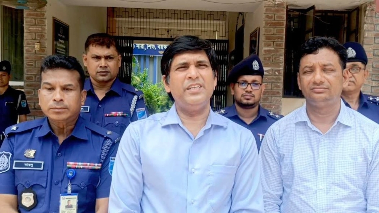 ফরিদপুরের জেলা প্রশাসক মোঃ কামরুল হাসান মোল্যা