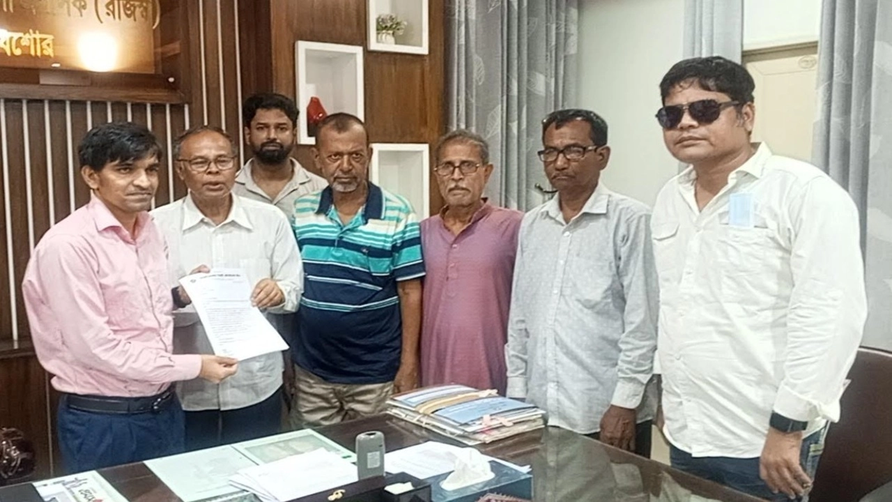 পূর্ণাঙ্গ আইসিইউ ও ডায়ালোসিস কেন্দ্র চালুর দাবি