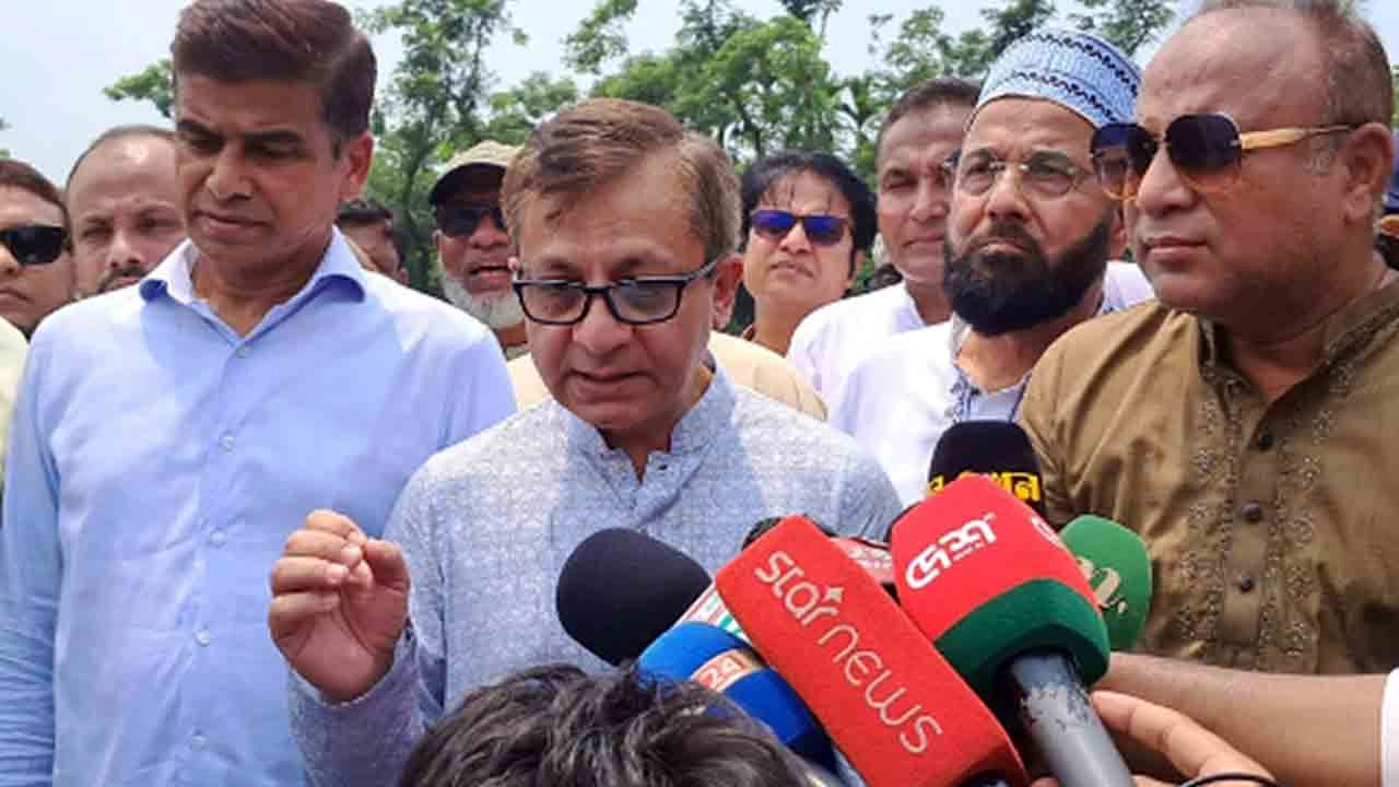 জ্বালানি তেল আমদানিতে অতিরিক্ত ব্যয়ের প্রভাব ভোক্তা পর্যায়ে পড়বে না: বাণিজ্যমন্ত্রী