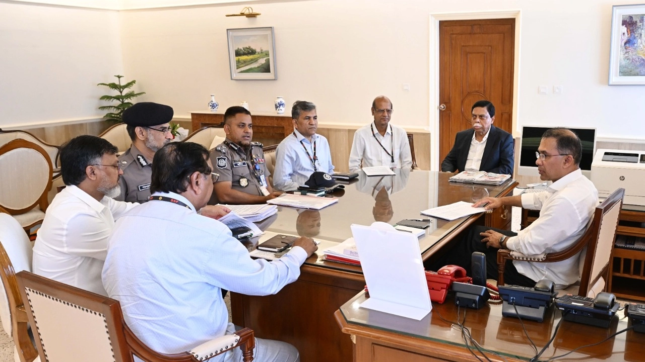 উচ্ছেদ হওয়া হকারদের দ্রুত পুনর্বাসনের নির্দেশ প্রধানমন্ত্রীর