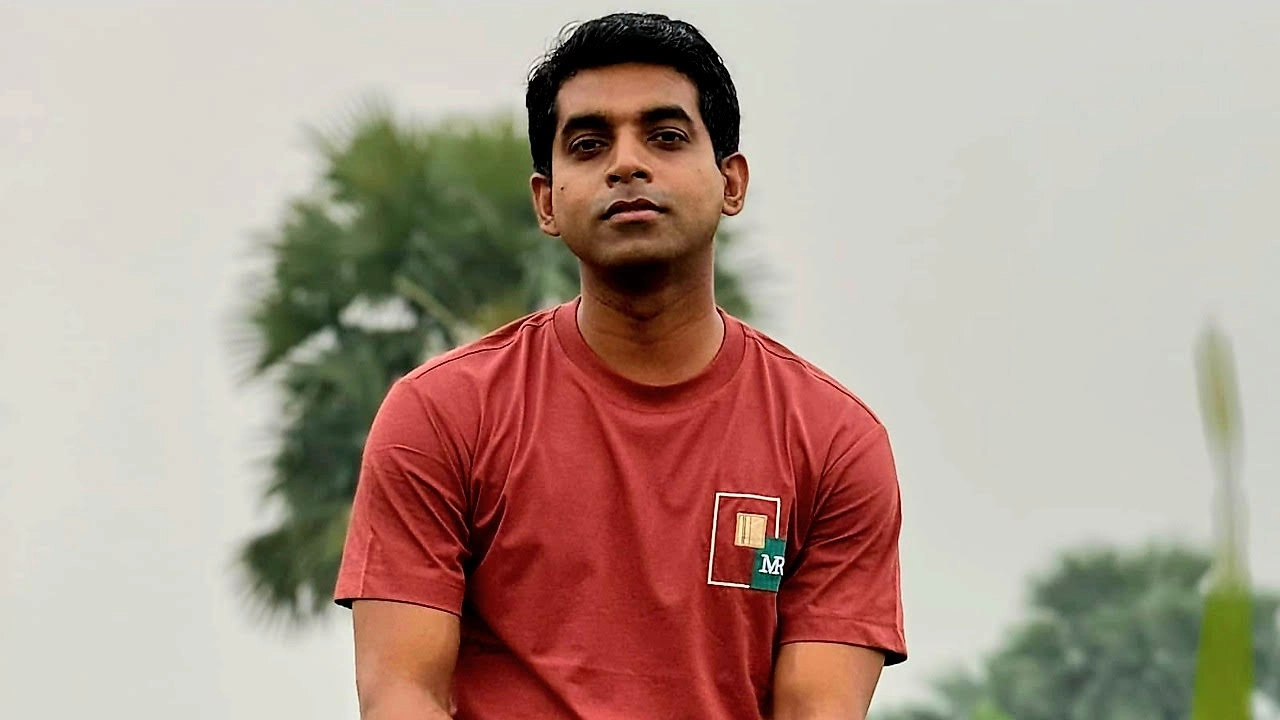 কাস্টমস কর্মকর্তা বুলেট বৈরাগী