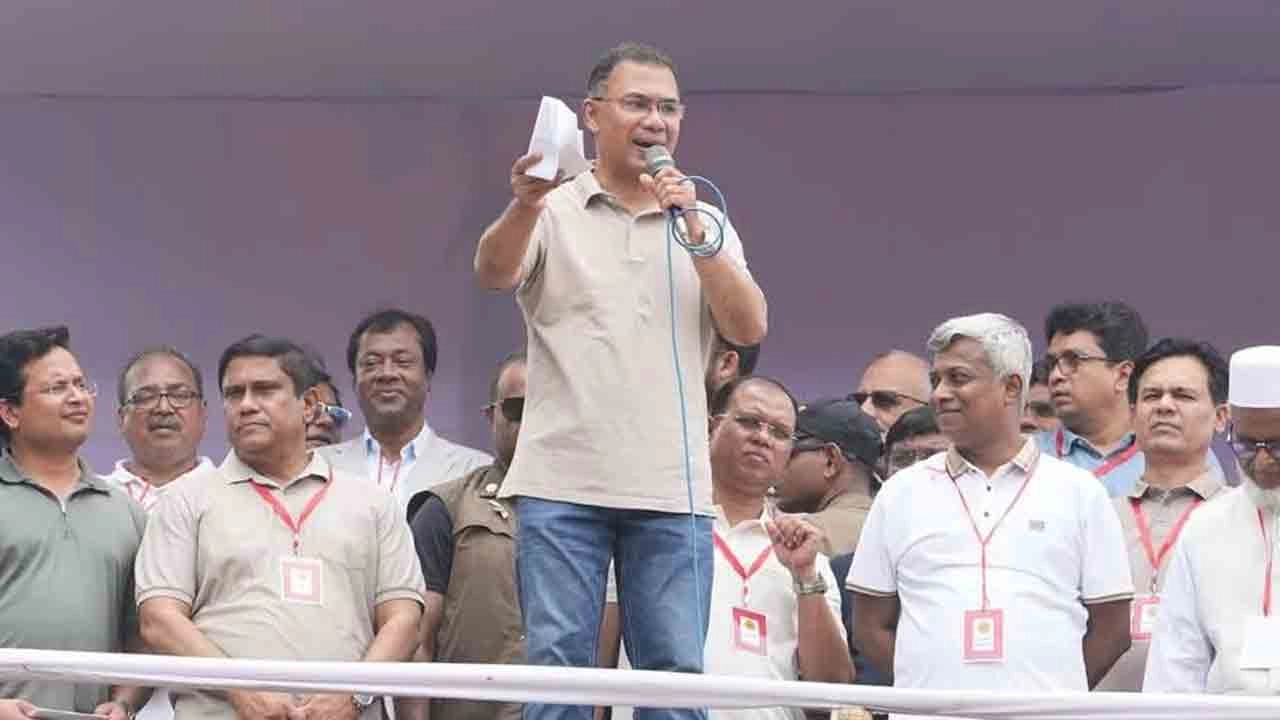 উলশী খালের পুনঃখনন উদ্বোধন শেষে সুধী সমাবেশে বক্তব্য রাখেন প্রধানমন্ত্রী তারেক রহমান