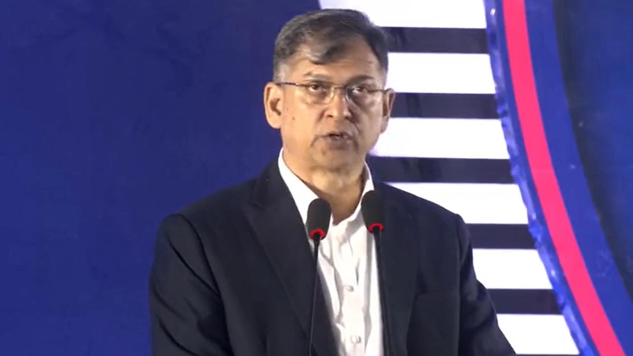 স্বরাষ্ট্রমন্ত্রী সালাহউদ্দিন আহমদ