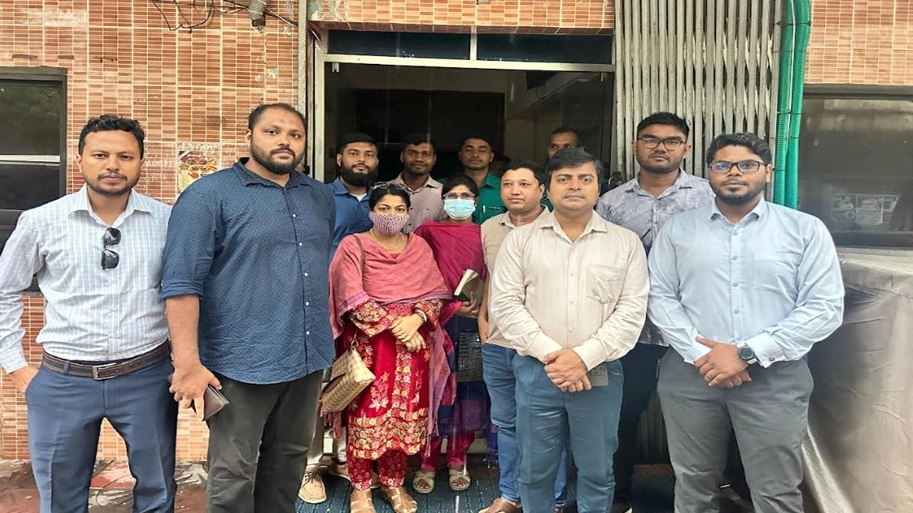 বরিশাল নগরীর আটটি ডায়াগনস্টিক সেন্টারকে জরিমানা করেছেন ভ্রাম্যমাণ আদালত।