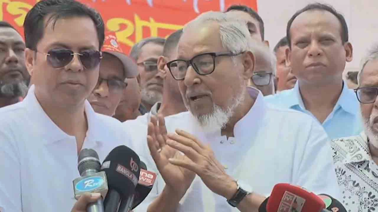 বিএনপির স্থায়ী কমিটির সদস্য ও প্রধানমন্ত্রীর উপদেষ্টা নজরুল ইসলাম খান