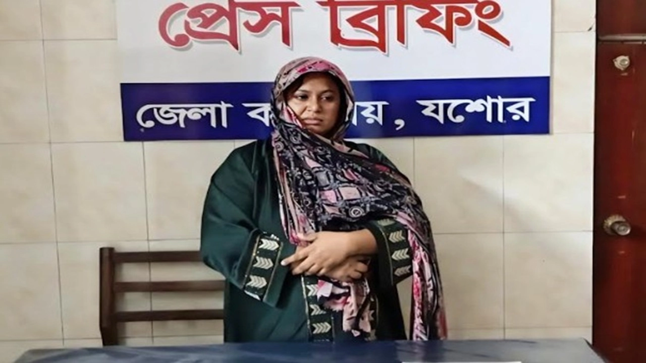 যশোরে মাদকবিরোধী অভিযান: ৩৬০০ পিস ট্যাপেন্টাডলসহ নারী আটক, স্বামী পলাতক