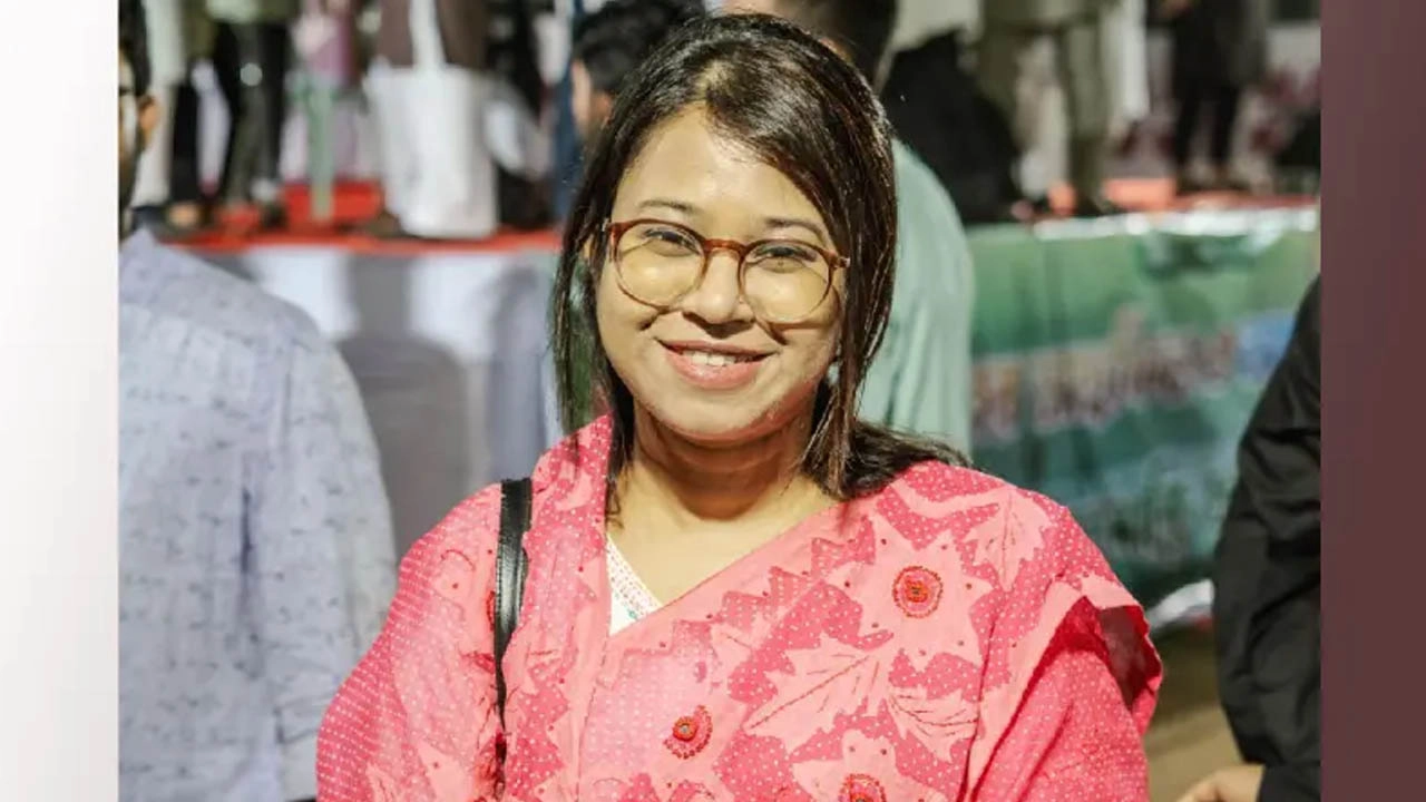 মনিরা শারমিনের রিট শুনতে অপারগতা প্রকাশ হাইকোর্টের