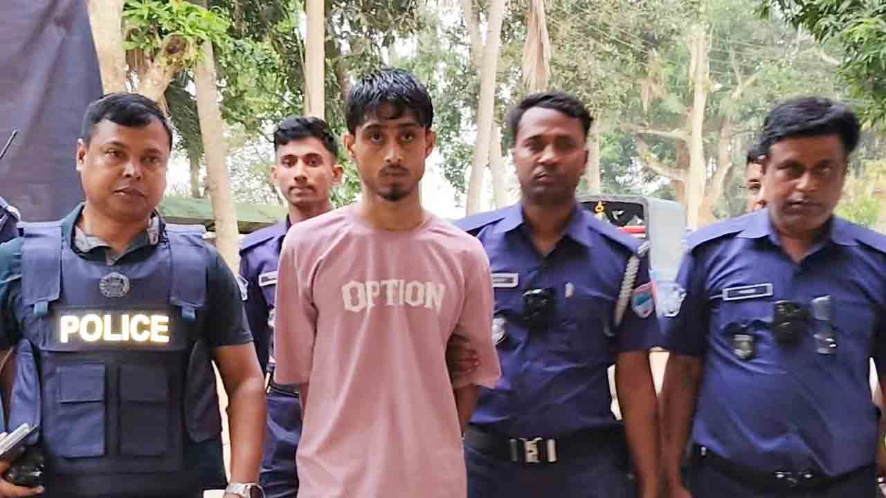গ্রেপ্তারকৃত সাকিব শেখ