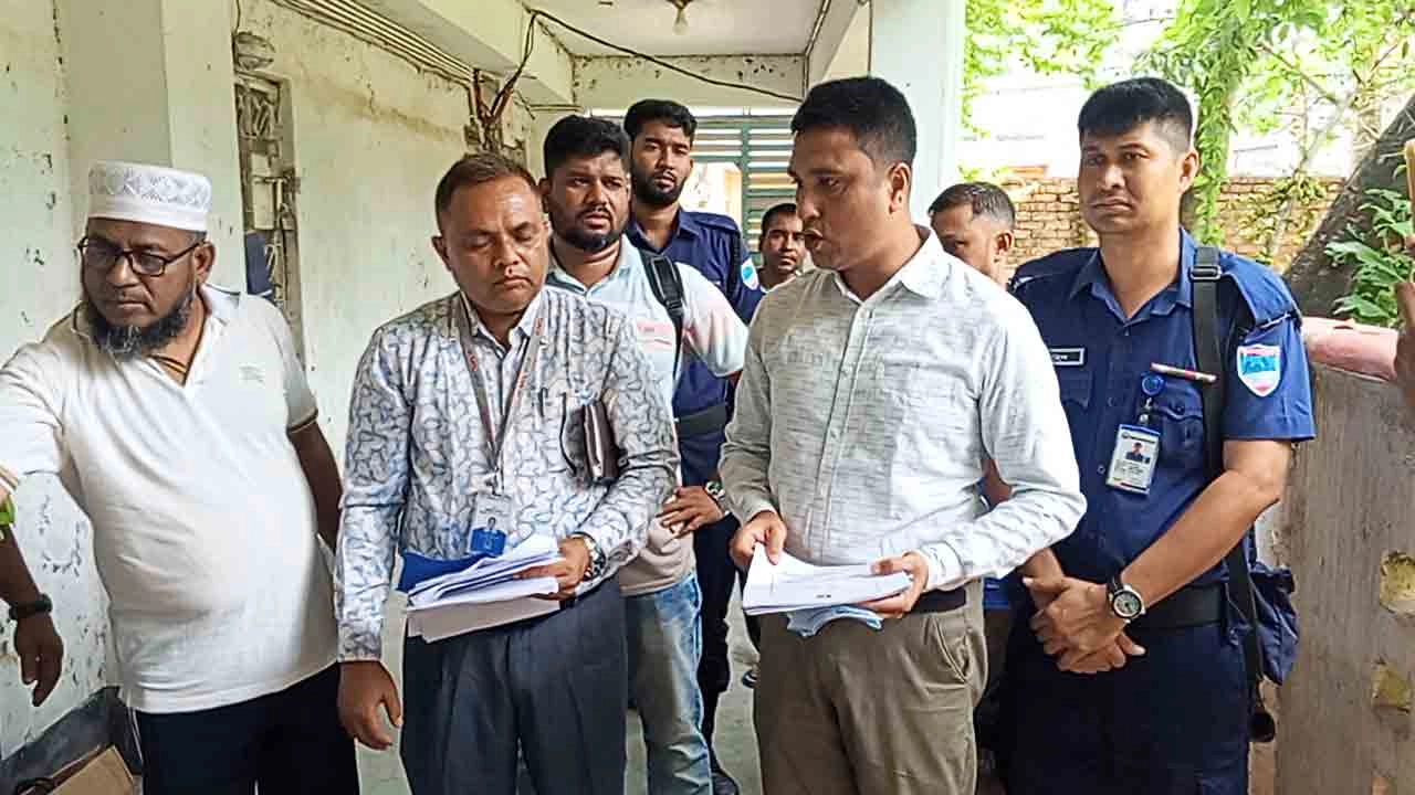 যশোরে নকল পানির পাম্প বিক্রির বিরুদ্ধে অভিযান চালিয়েছে জাতীয় ভোক্তা অধিকার সংরক্ষণ অধিদপ্তর