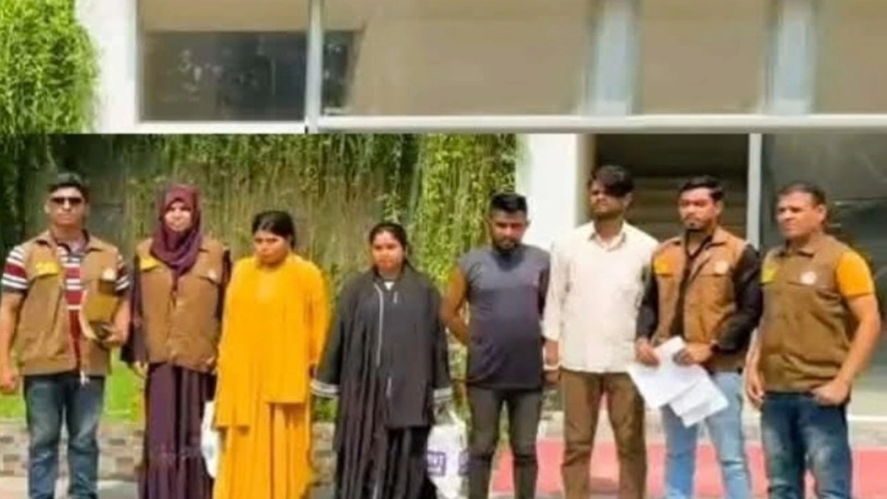 হানি ট্র্যাপ চক্রের ৪ সদস্য আটক