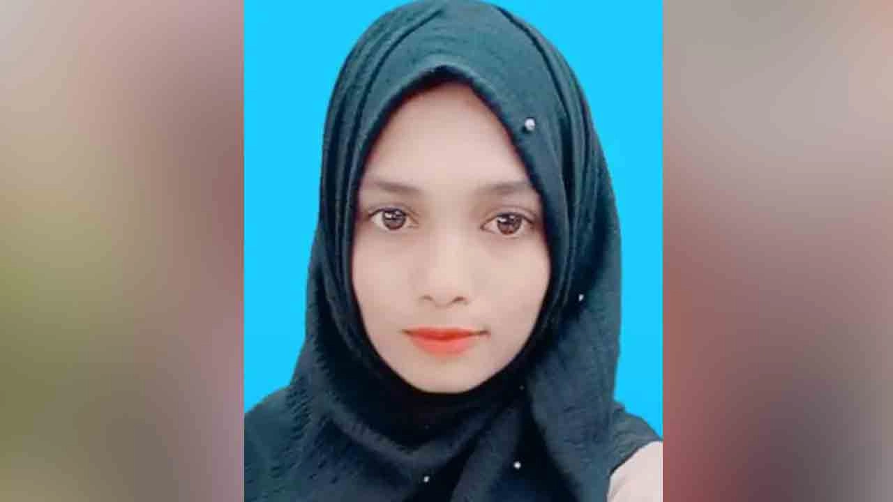 আহত অফিস সহায়ক মনিরা খাতুন (৩০)