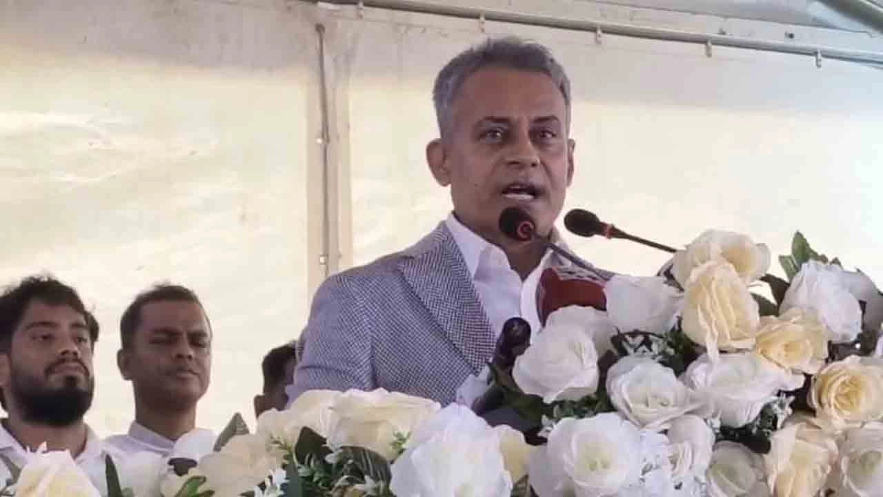 মেগা প্রকল্পের নামে বিগত সরকার লুটপাট করেছে: সেতুমন্ত্রী