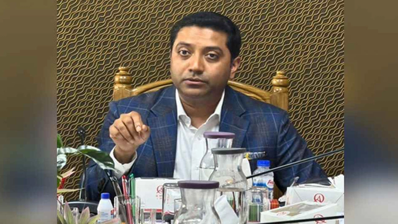 বর্গা শিক্ষক নিয়োগকারীদের বিরুদ্ধে ব্যবস্থা নেওয়া হবে