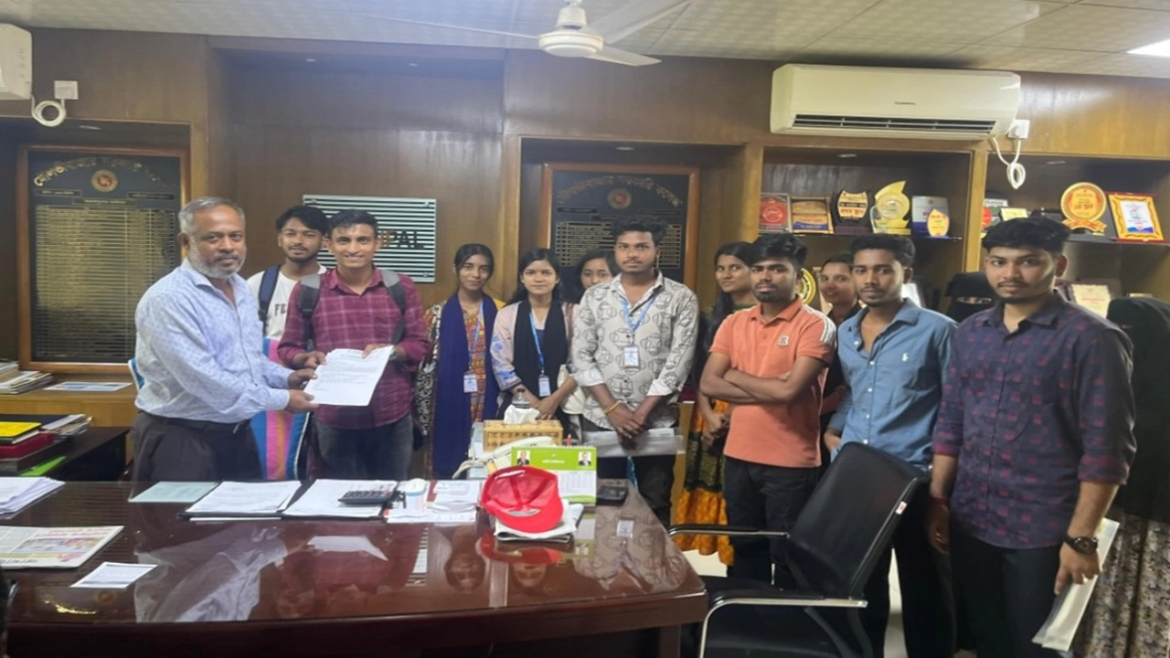 ছাত্র ফ্রন্টের স্মারকলিপি