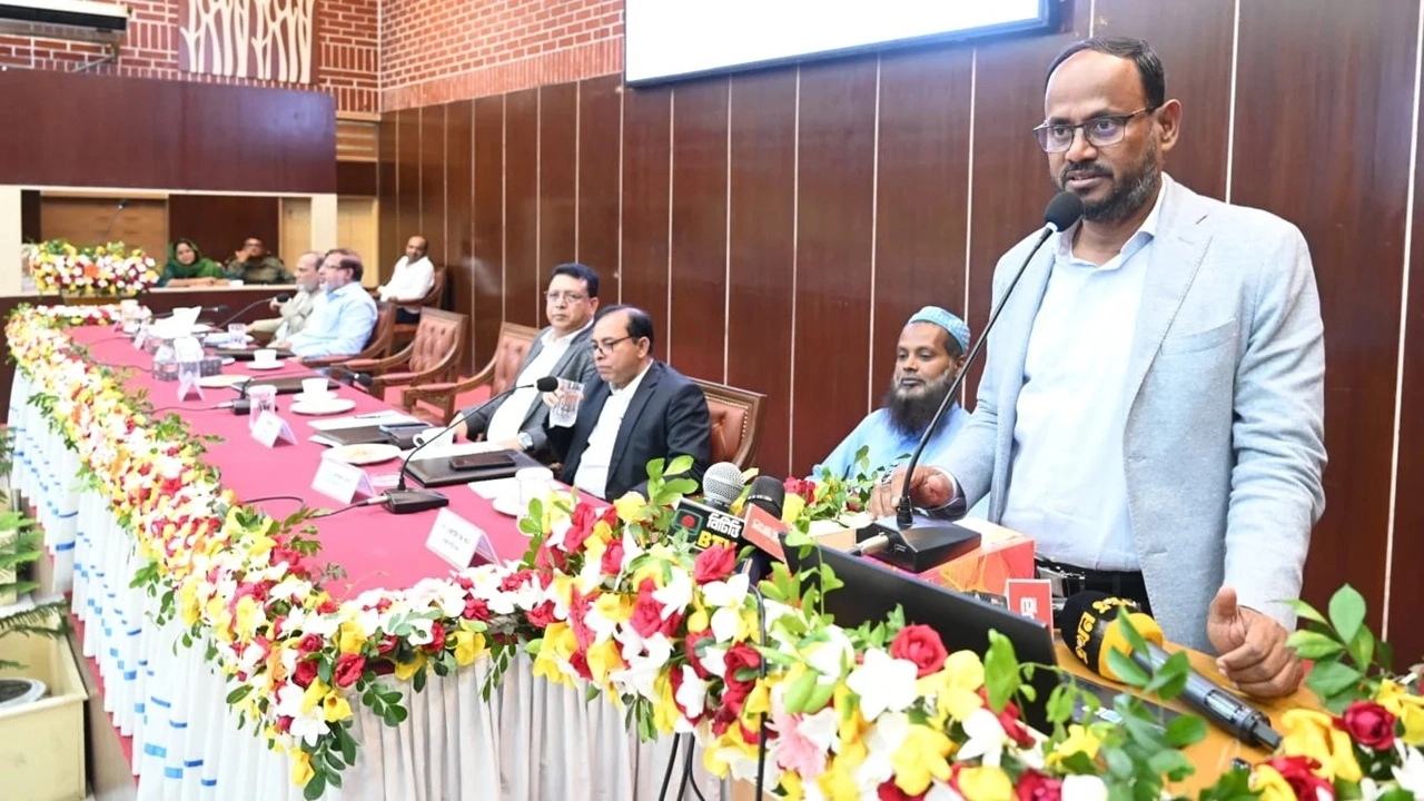 মৎস্য ও প্রাণিসম্পদ মন্ত্রণালয়ের প্রতিমন্ত্রী সুলতান সালাউদ্দিন টুকু
