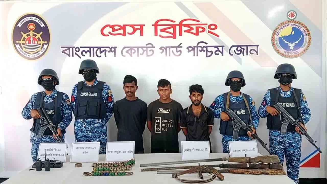 করিম শরীফ বাহিনীর ৩ সদস্য আটক