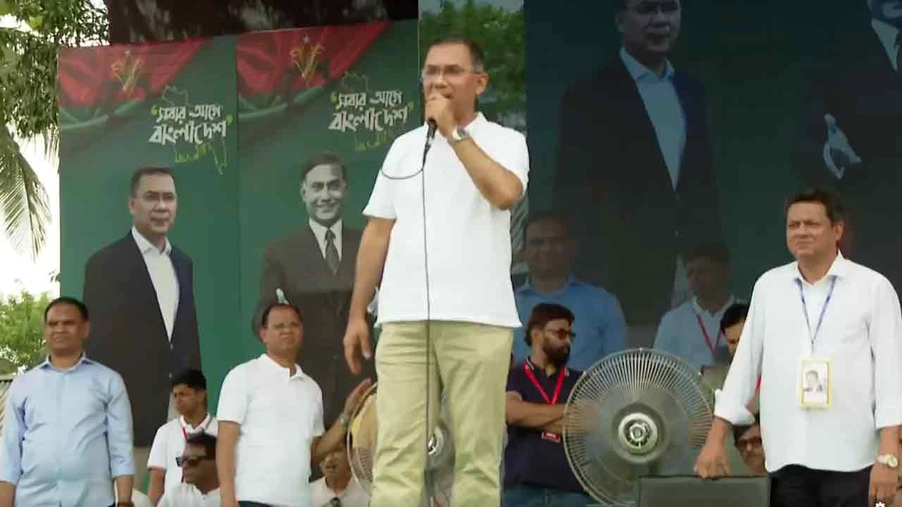 কুমিল্লার বরুড়ায় পথসভায় প্রধানমন্ত্রী তারেক রহমান