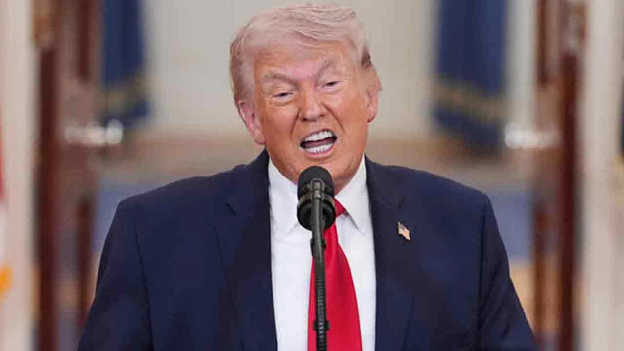 চুক্তি না হলে ইরানের জন্য ‘খুব খারাপ সময়’ অপেক্ষা করছে: ট্রাম্প