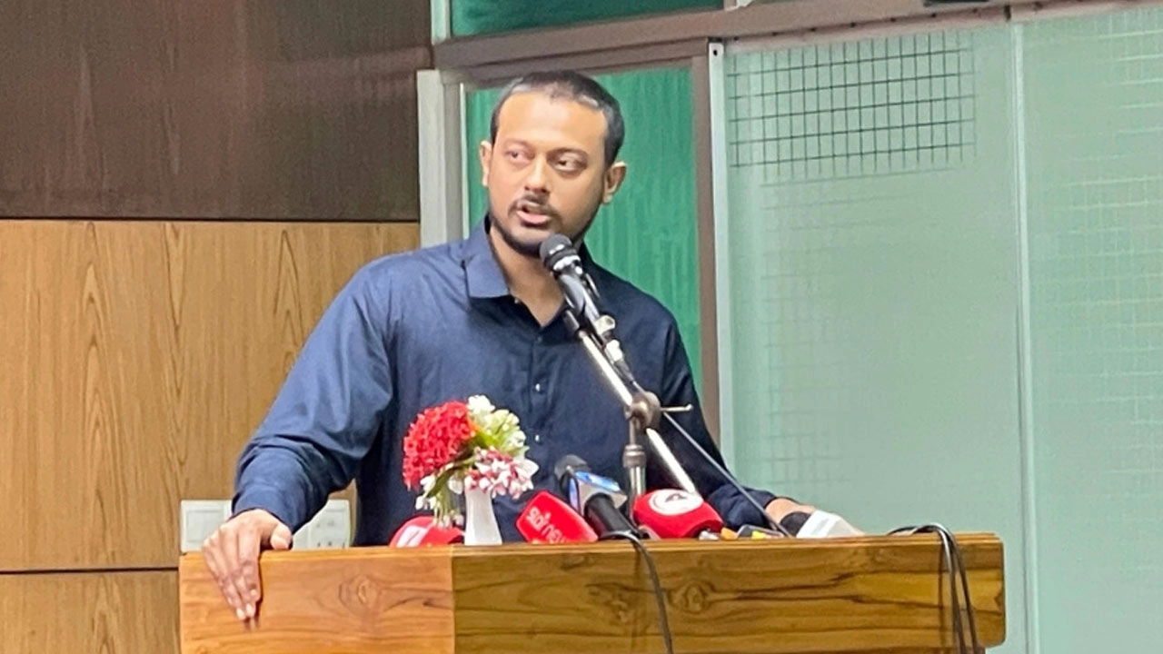 আরেকটা গণঅভ্যুত্থান হলে নির্বাচন কমিশনে হাত দেবো
