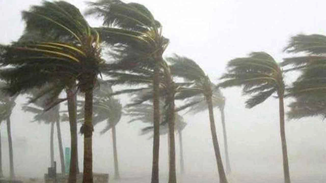 সকাল ৯টার মধ্যে ঝড় হতে পারে যেসব অঞ্চলে