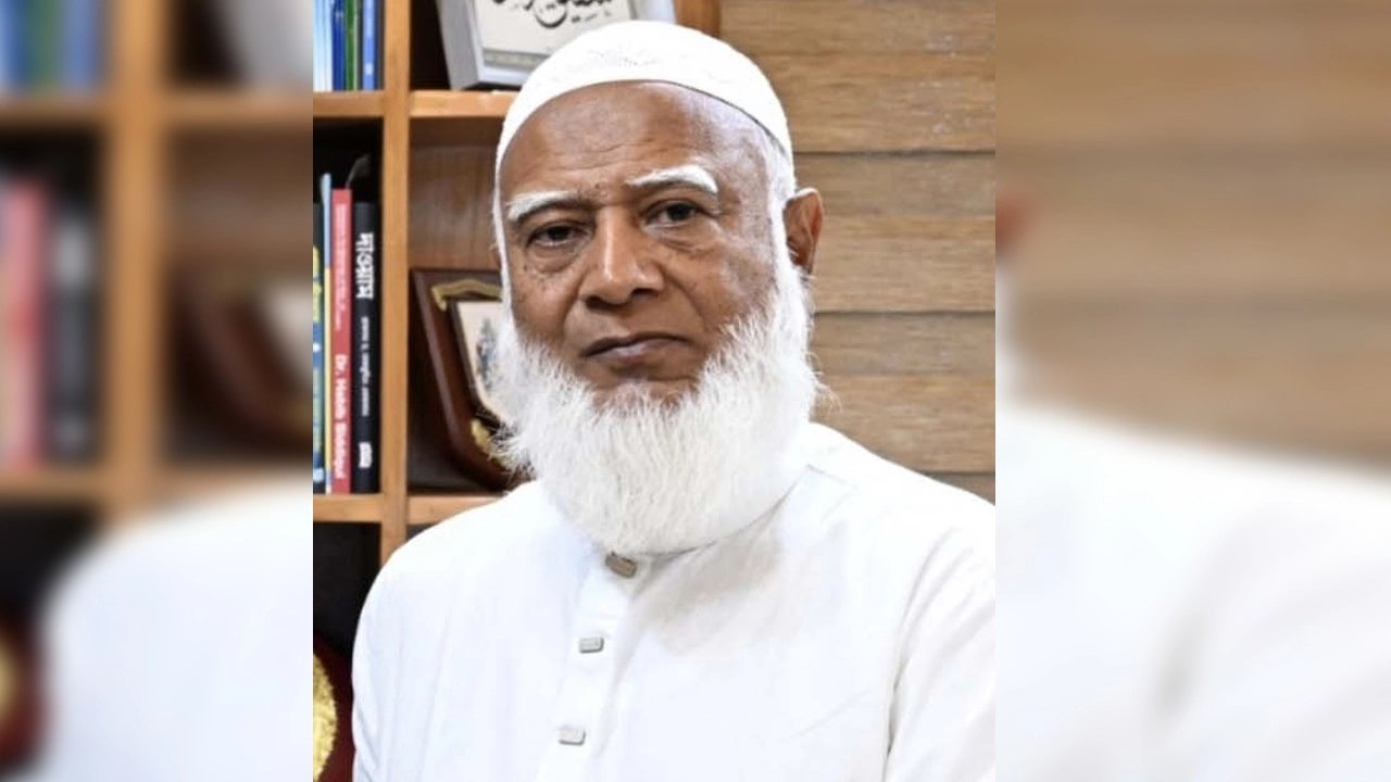 হজ করতে দেশ ছাড়ছেন জামায়াত আমির