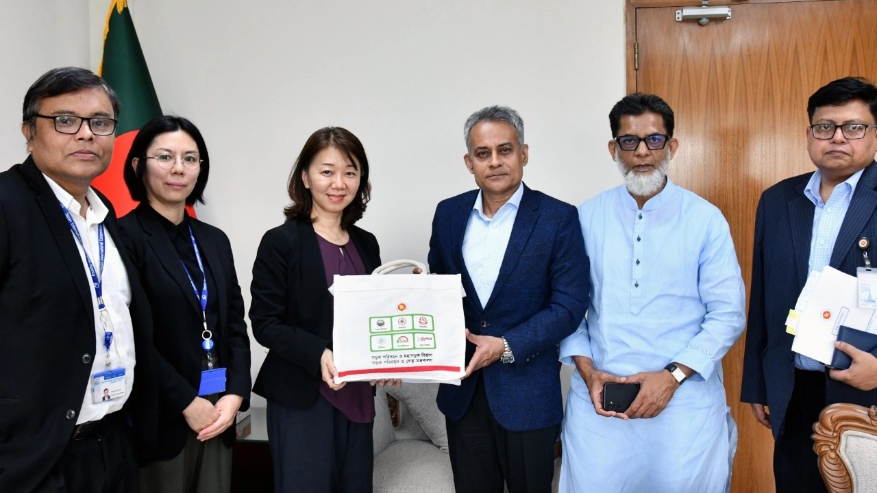 সড়ক ও সেতু মন্ত্রীর সঙ্গে জাইকা প্রতিনিধিদলের বৈঠক
