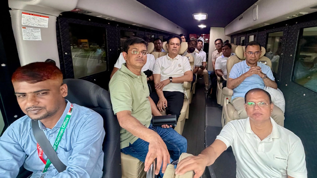 ময়মনসিংহের উদ্দেশে রওনা হয়েছেন প্রধানমন্ত্রী তারেক রহমান