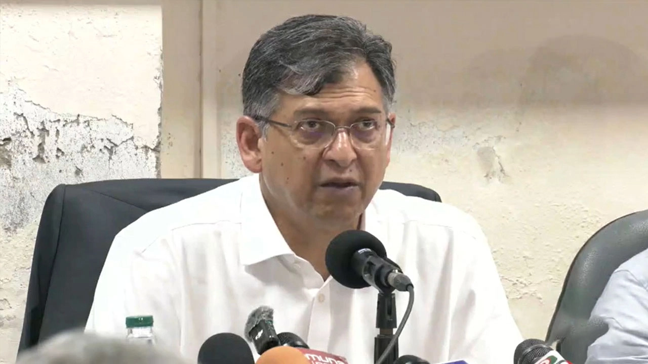 স্বরাষ্ট্রমন্ত্রী সালাউদ্দিন আহমেদ