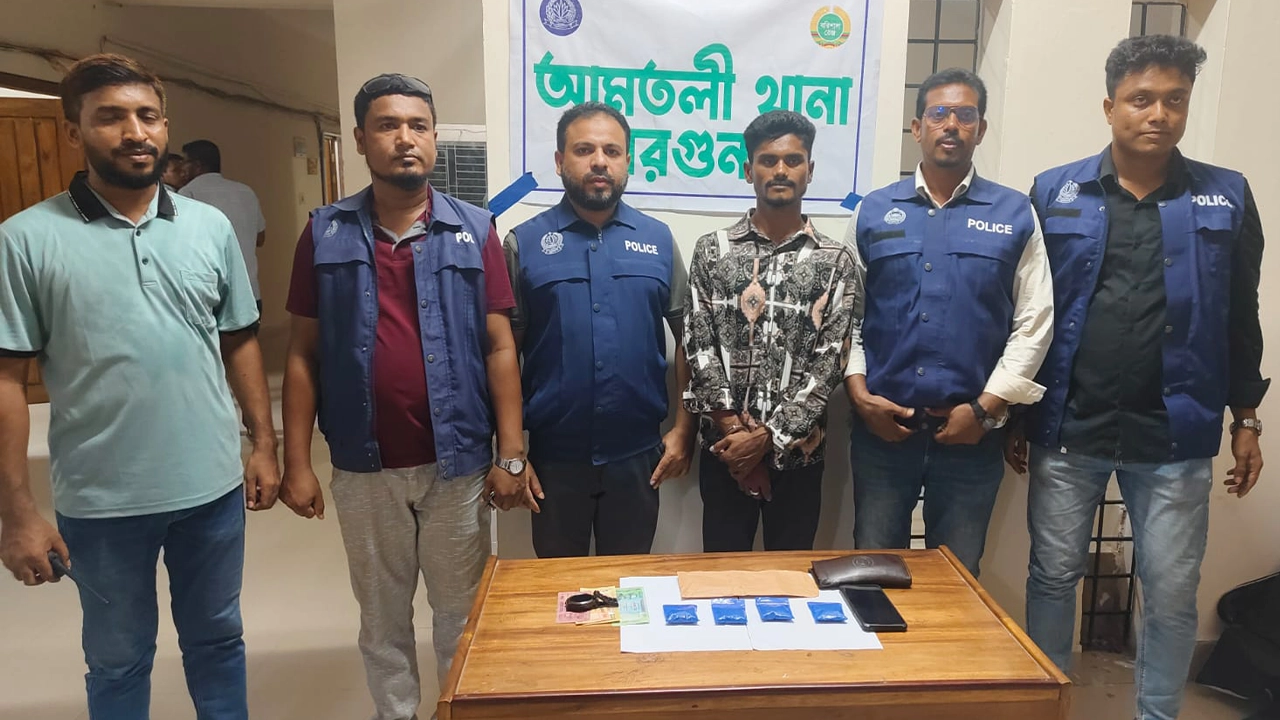 আমতলীতে ইয়াবাসহ আটক যুবক