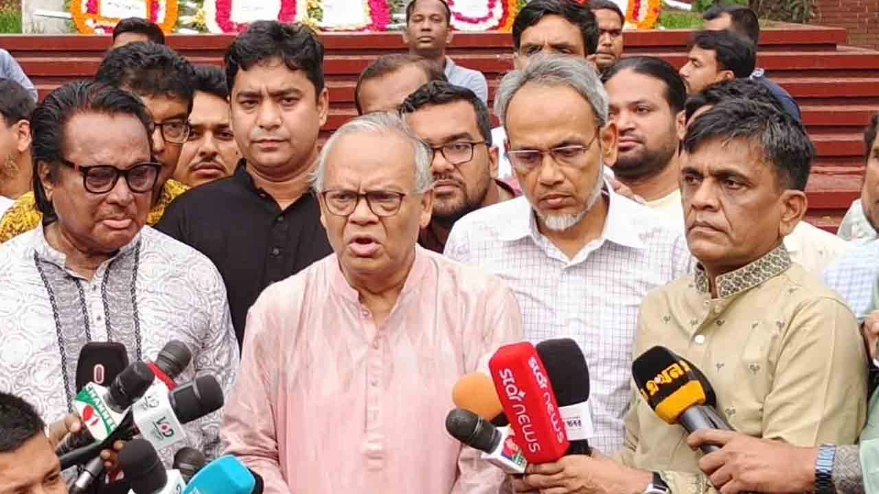 বিএনপির সিনিয়র যুগ্ম মহাসচিব অ্যাডভোকেট রুহুল কবির রিজভী