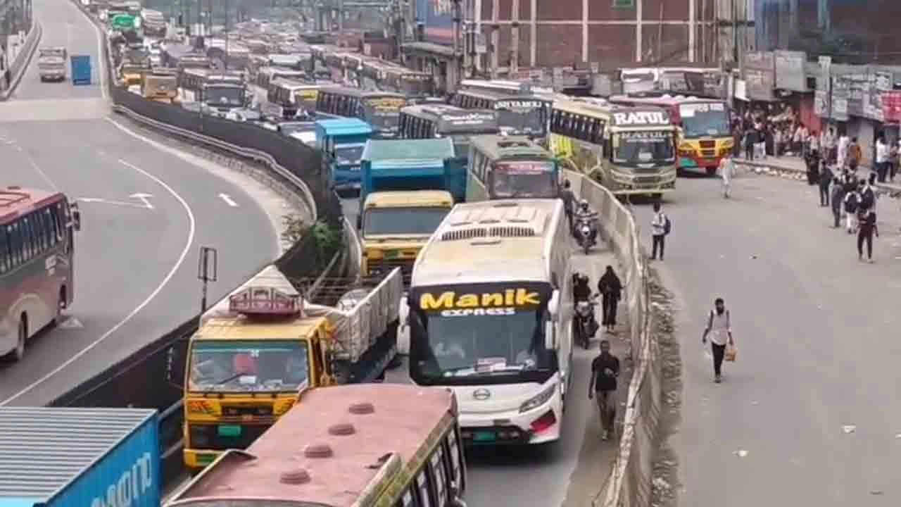 গাজীপুর থেকে ঘরমুখো মানুষের যাত্রা শুরু