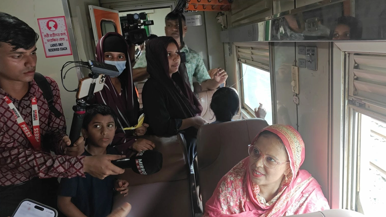 জয়ন্তিকা এক্সপ্রেস ট্রেনে নারীদের জন্য যুক্ত বিশেষ কোচ