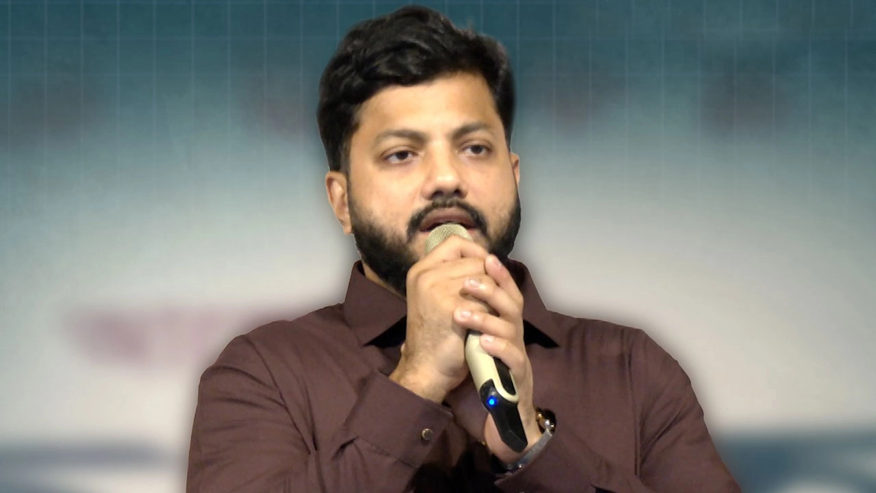 মুক্তিযুদ্ধ বিষয়ক প্রতিমন্ত্রী ও ঢাকা-৬ আসনের সংসদ সদস্য ইশরাক হোসেন