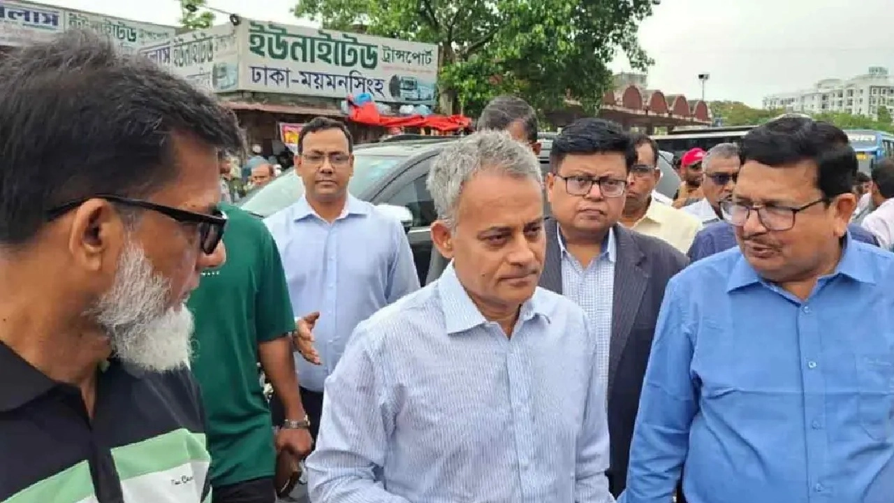 সড়ক পরিবহন ও সেতু, রেলপথ এবং নৌপরিবহনমন্ত্রী শেখ রবিউল আলম