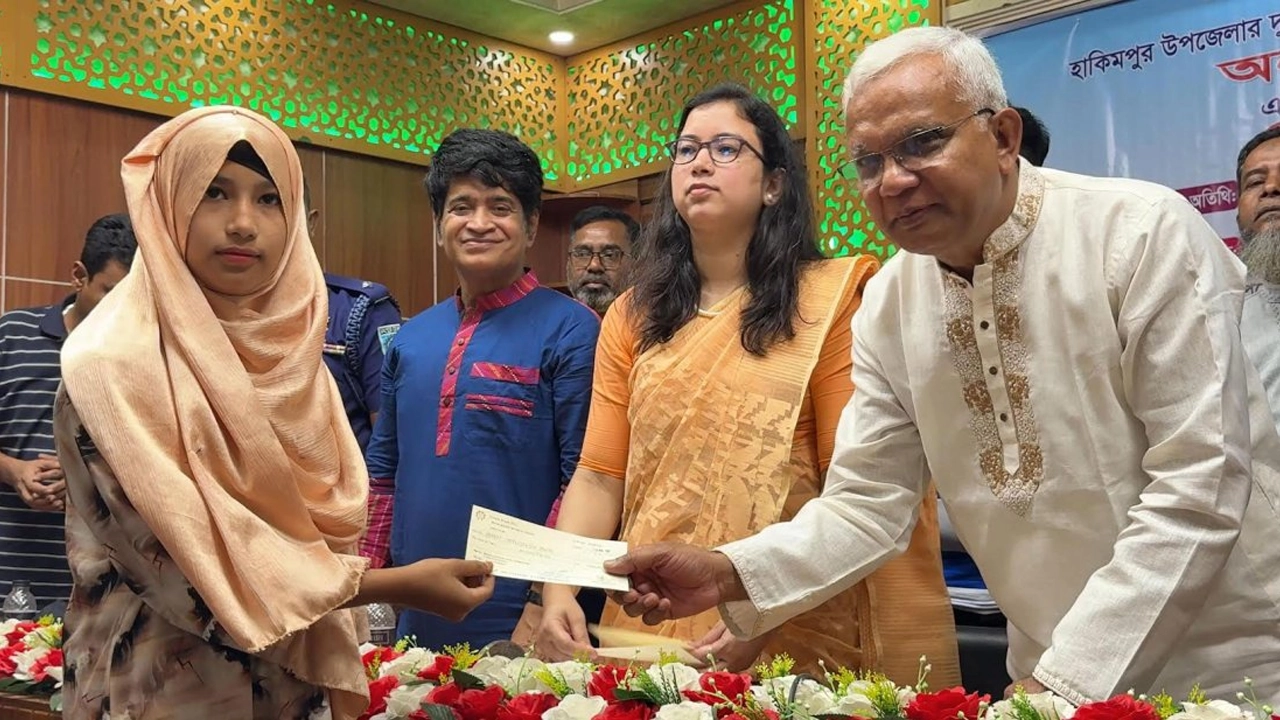 সমাজকল্যাণমন্ত্রী